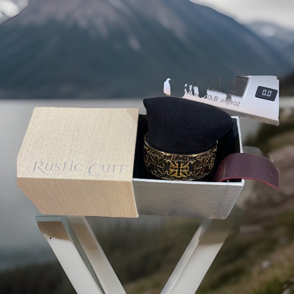 Women Rustic Cuff Bracelet Cuff W/ Interchangeable Backing Black & Burgundy Gift